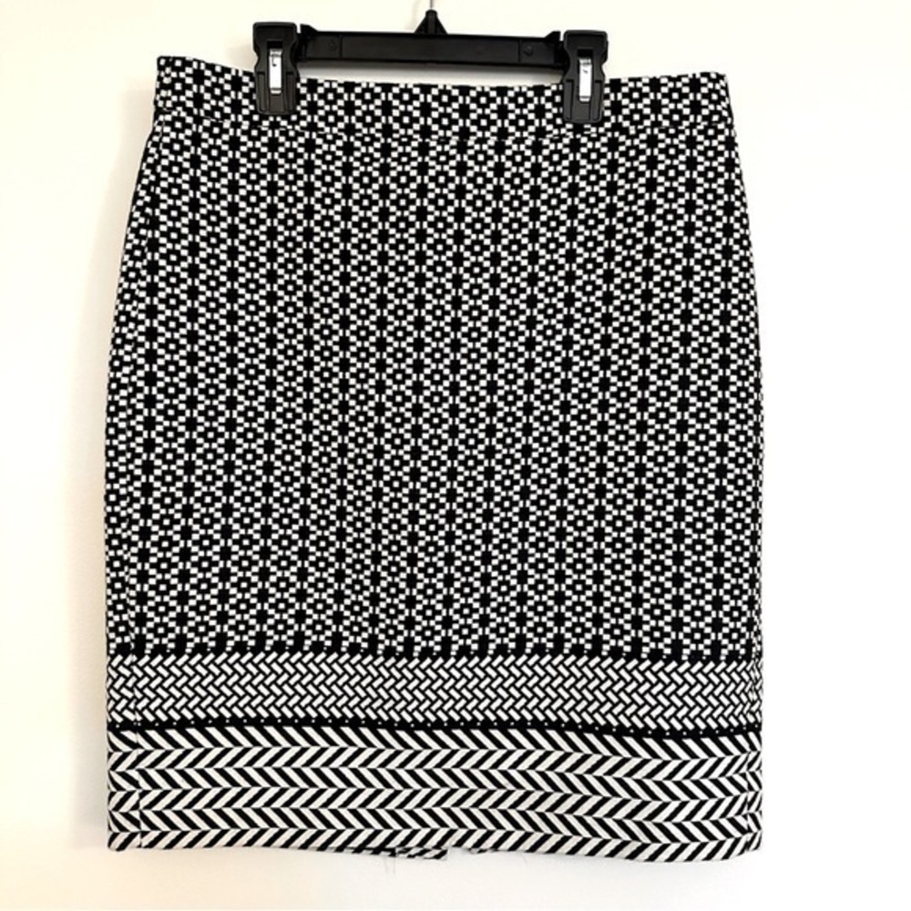 J. Crew Black and White Geometric Pattern Midi Skirt Size 4